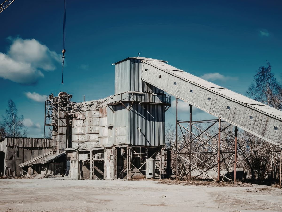 Commercial Structure